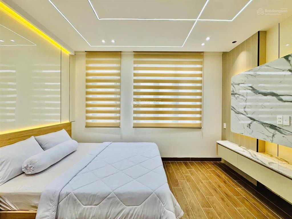 Nhà mới xây hẻm xe hơi thông nguyễn văn lượng p16  gần cityland park hills 4,2mx12m 4 tầng=8,2 tỷ