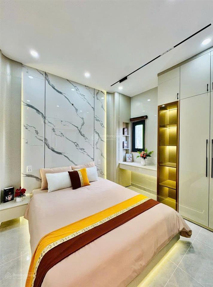 Nhà hẻm xe hơi, thống nhất p16, 4,3x13m 3 lầu 4 phòng, 5wc  gần cityland park hills =8,2 tỷ