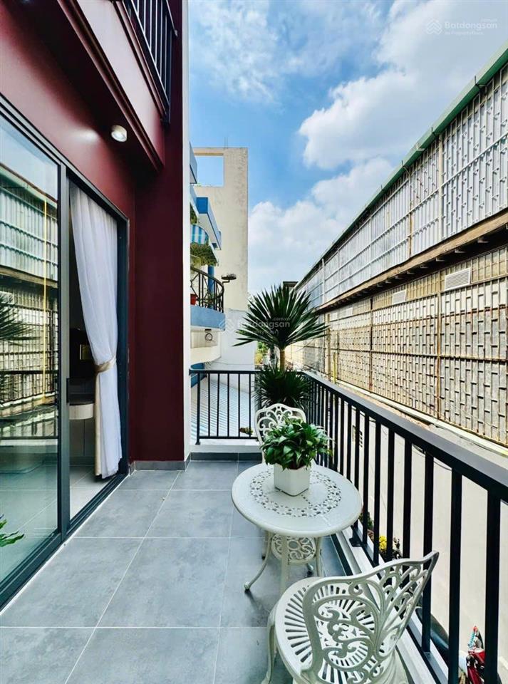 Nhà hẻm xe hơi, thống nhất p16, 4,3x13m 3 lầu 4 phòng, 5wc  gần cityland park hills =8,2 tỷ