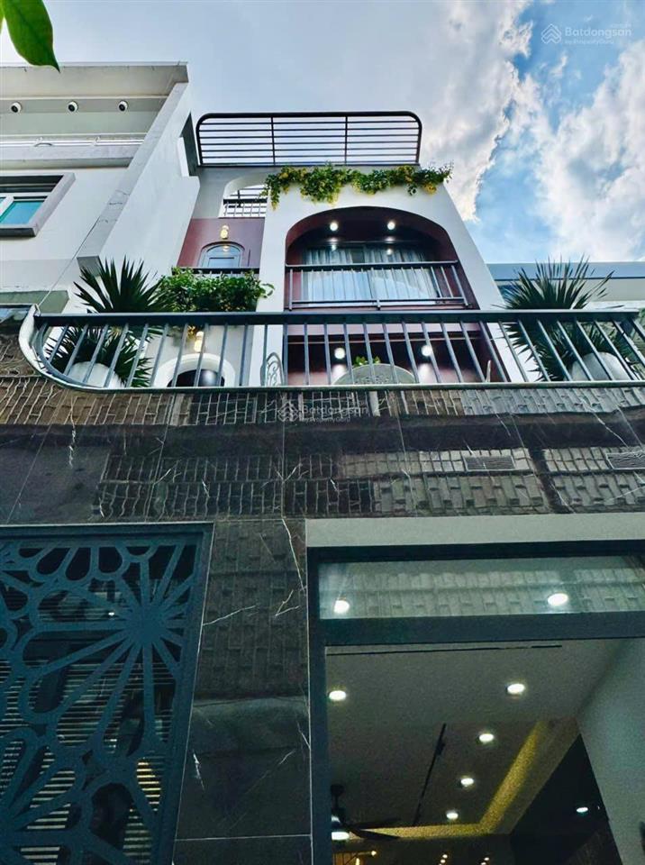 Nhà hẻm xe hơi, thống nhất p16, 4,3x13m 3 lầu 4 phòng, 5wc  gần cityland park hills =8,2 tỷ