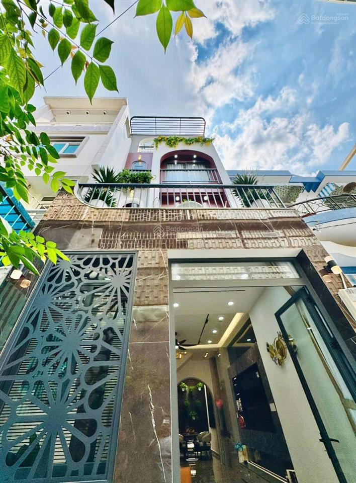 Nhà hẻm xe hơi, thống nhất p16, 4,3x13m 3 lầu 4 phòng, 5wc  gần cityland park hills =8,2 tỷ