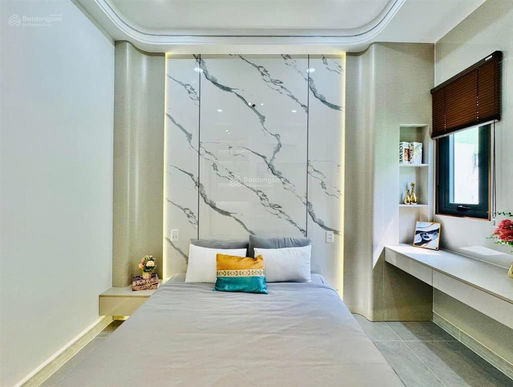 Nhà hẻm xe hơi, thống nhất p16, 4,3x13m 3 lầu 4 phòng, 5wc  gần cityland park hills =8,2 tỷ