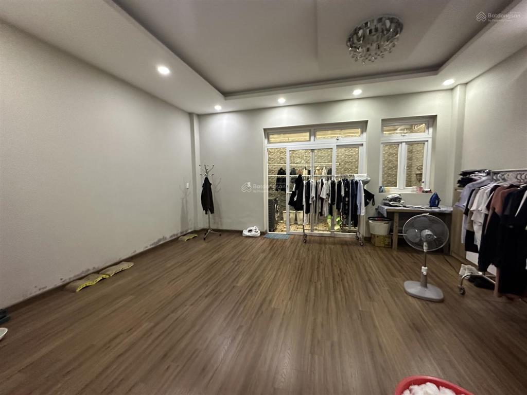 Biệt thựfull nội thất cityland center hills phường 75x20m hầm 4 lầu 6pn 6wc=35 triệu