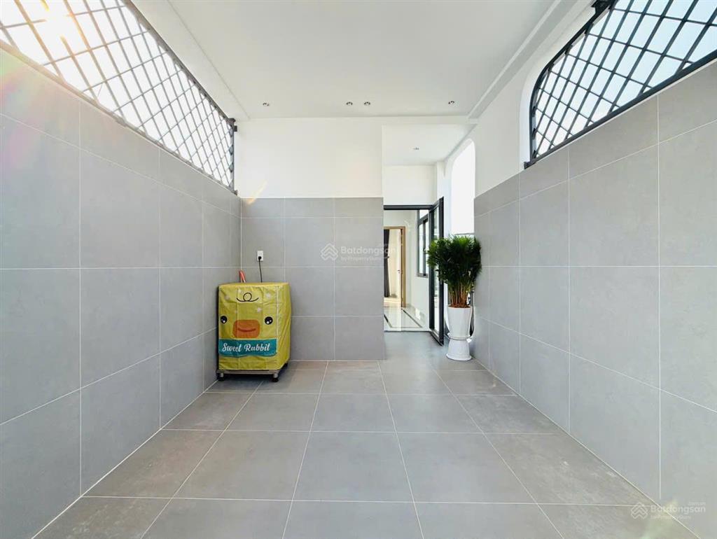 Nhà mới xây hẻm 6m thôngcăn góc full nội thấtnguyễn văn khối p84x17m3 lầu4pn 5wc=25tr