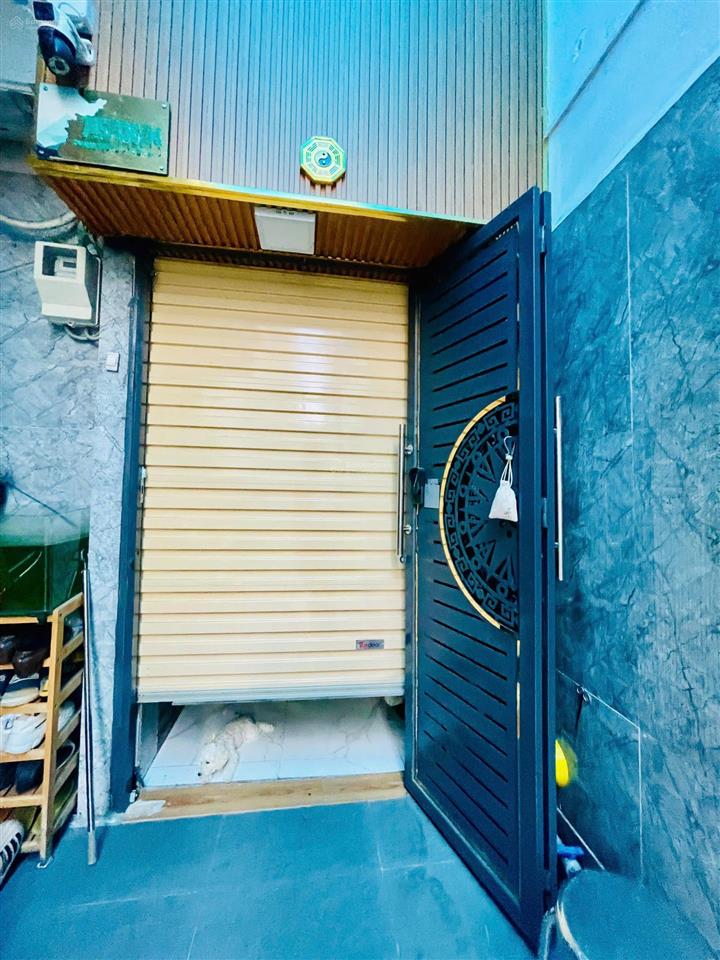 Nhà quang trung p12  nhà cách hẻm xe tải 10mdiện tích 4,3m x8.05m ( nỡ hậu 4,4m) 1 lầu=5,3 tỷ