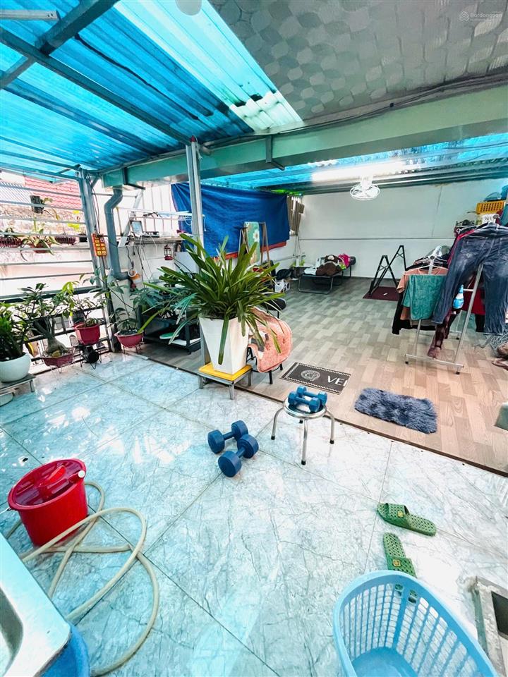 Nhà quang trung p12  nhà cách hẻm xe tải 10mdiện tích 4,3m x8.05m ( nỡ hậu 4,4m) 1 lầu=5,3 tỷ