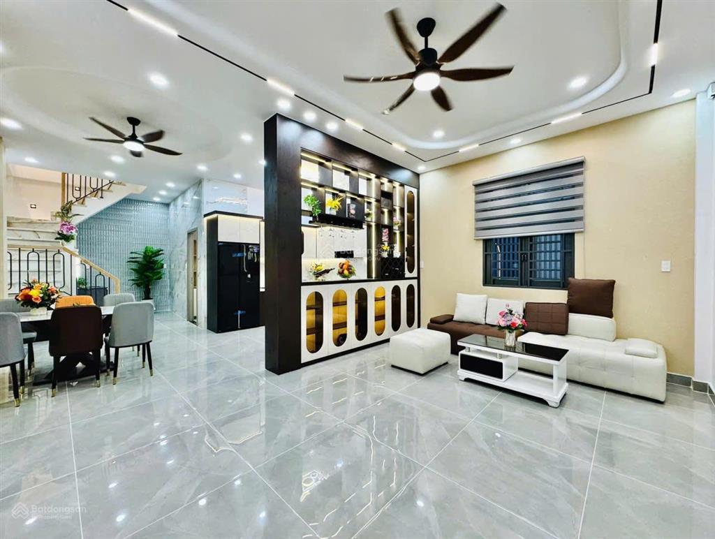 Siêu phẩm số 14 p8, diện tích ngang 5.15m x dài 13.5m (nở hậu 6.4m), 4pn, 4wc  6,9 tỷ