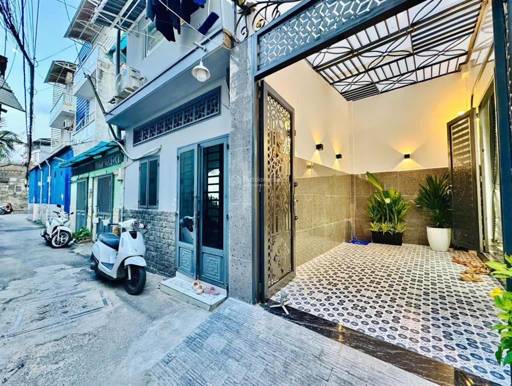 Siêu phẩm số 14 p8, diện tích ngang 5.15m x dài 13.5m (nở hậu 6.4m), 4pn, 4wc  6,9 tỷ