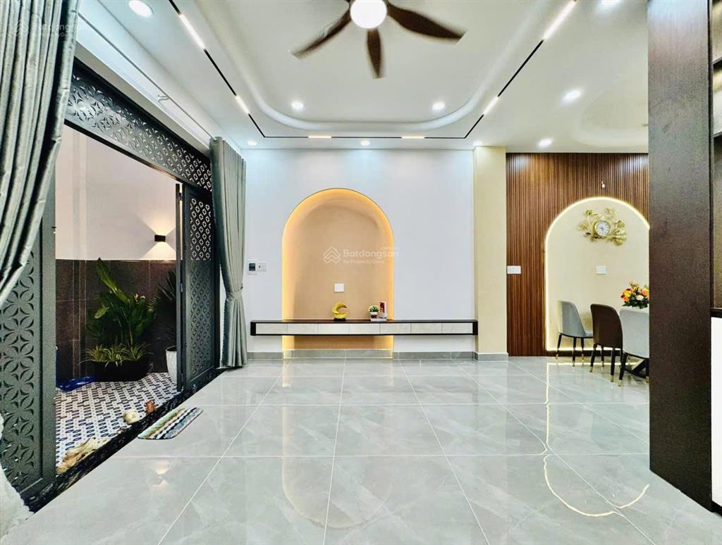 Siêu phẩm số 14 p8, diện tích ngang 5.15m x dài 13.5m (nở hậu 6.4m), 4pn, 4wc  6,9 tỷ