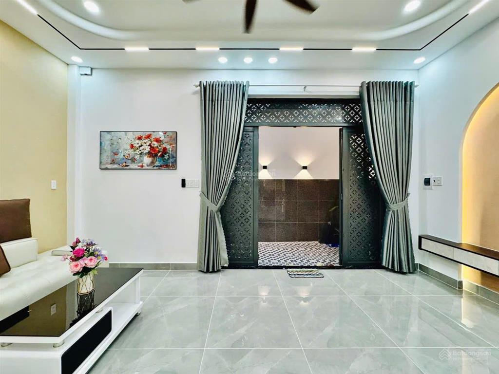 Siêu phẩm số 14 p8, diện tích ngang 5.15m x dài 13.5m (nở hậu 6.4m), 4pn, 4wc  6,9 tỷ