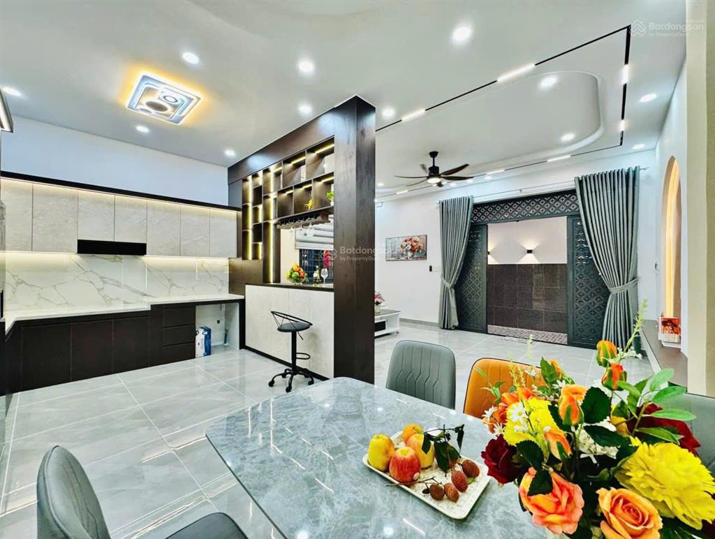 Siêu phẩm số 14 p8, diện tích ngang 5.15m x dài 13.5m (nở hậu 6.4m), 4pn, 4wc  6,9 tỷ