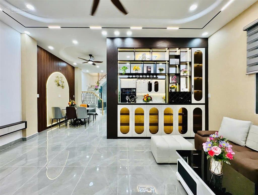 Siêu phẩm số 14 p8, diện tích ngang 5.15m x dài 13.5m (nở hậu 6.4m), 4pn, 4wc  6,9 tỷ