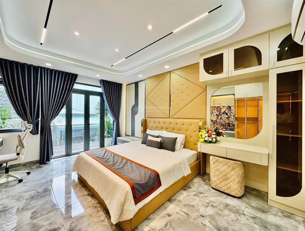 Siêu phẩm nguyễn văn khối p114x13m4 lầu thang máy 4pn 5wc8,9 tỷ nội thất cao cấp