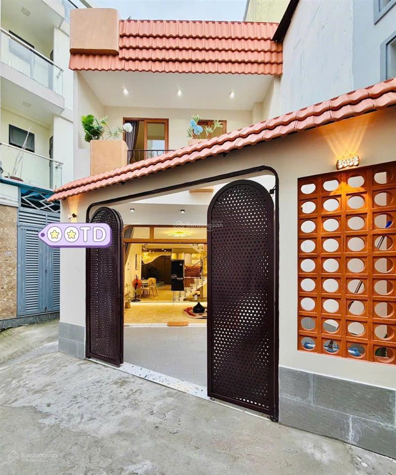 Căn vila có hồ bơi  phạm văn chiêu p14  5x16m  1 lầu  3pn  4wc  6,9 tỷ