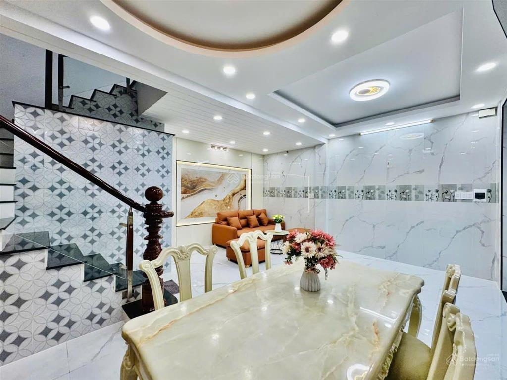 Nhà full nội thất phạm văn chiêu p14 7x7m 4 lầu 3 phòng 4wc 18 triệu/tháng