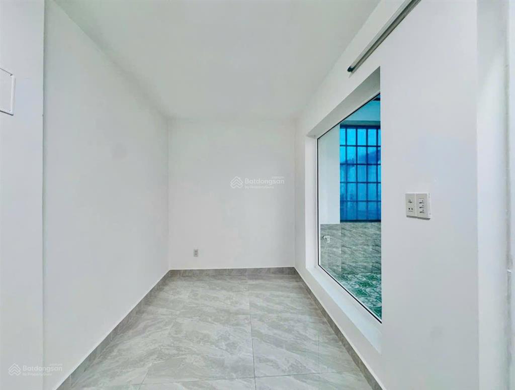 Nhà full nội thất phạm văn chiêu p14 7x7m 4 lầu 3 phòng 4wc 18 triệu/tháng