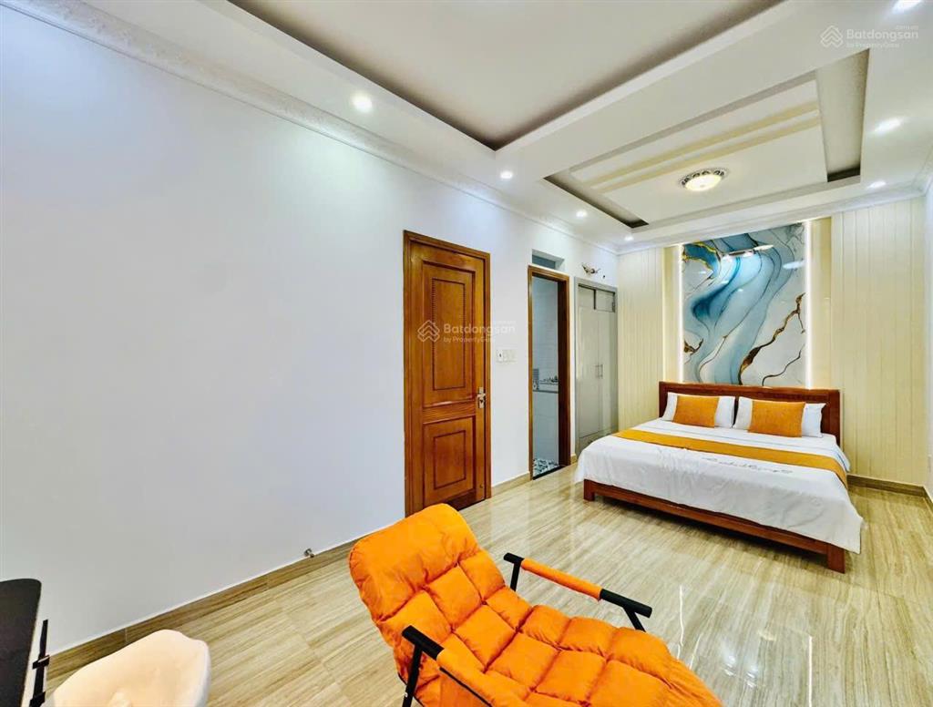 Nhà full nội thất phạm văn chiêu p14 7x7m 4 lầu 3 phòng 4wc 18 triệu/tháng