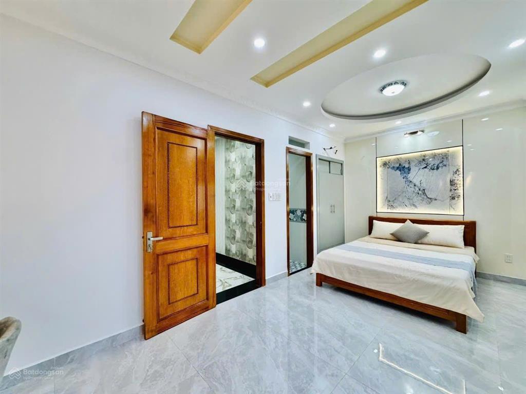 Nhà full nội thất phạm văn chiêu p14 7x7m 4 lầu 3 phòng 4wc 18 triệu/tháng