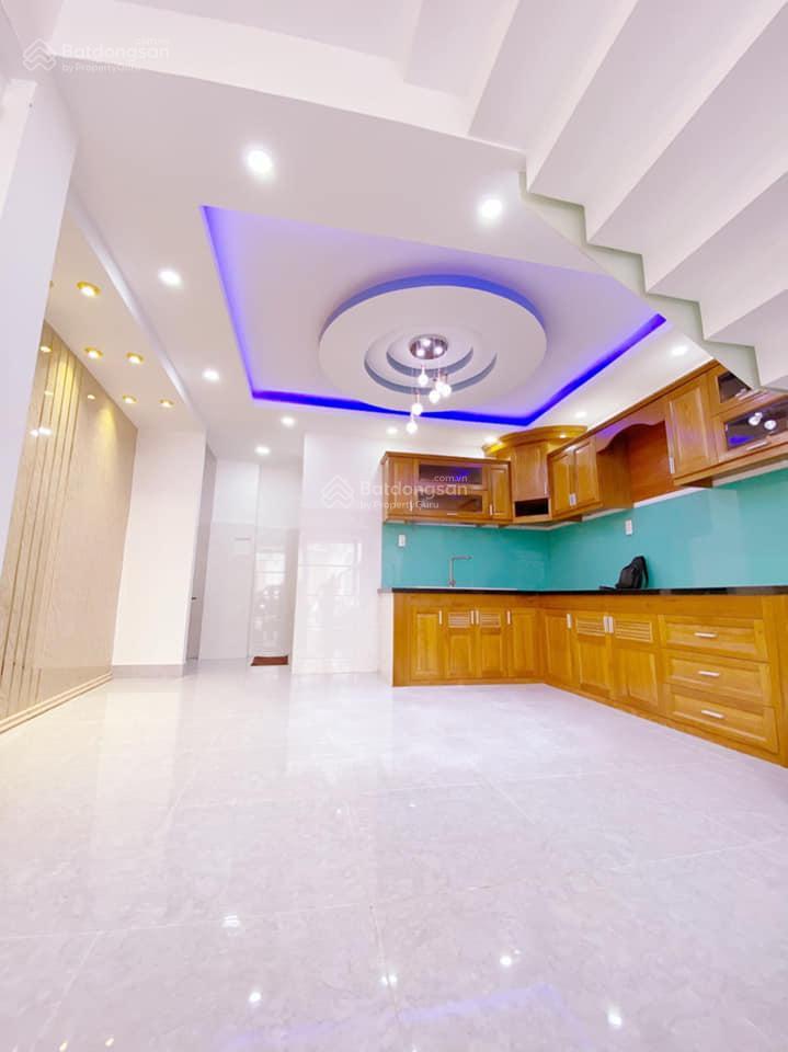 Nhà hẻm 4m quang trung p11 diện tích 4x13m  3 lầu 5pn 3wc = 15 triệu  gần chợ hạnh thông tây