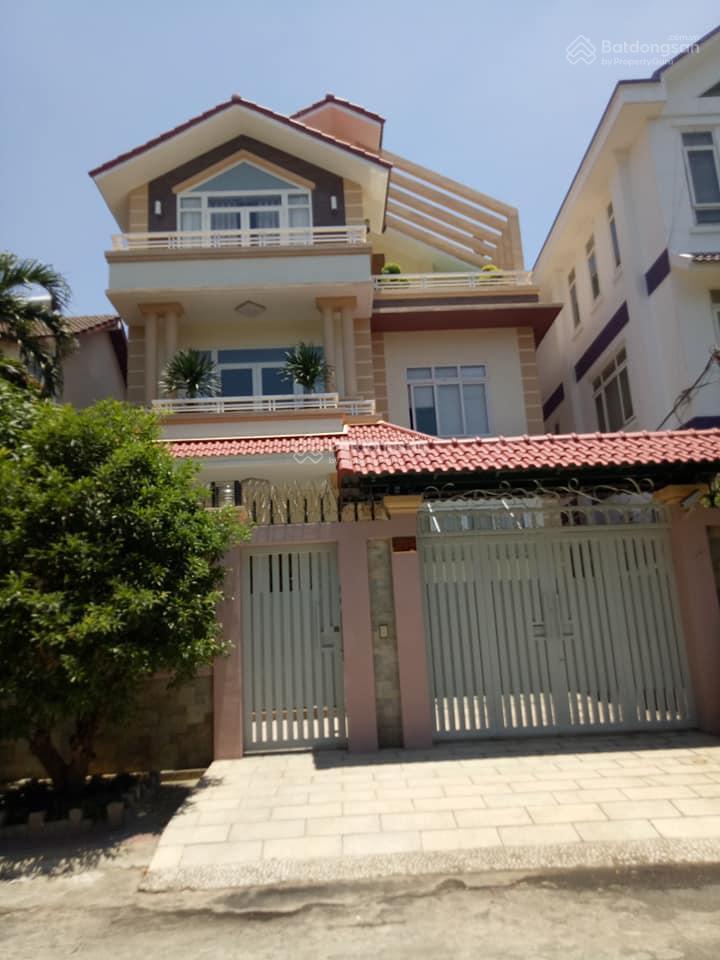 Biệt thự mini, hẻm thông 8m, dương quảng hàm phường 5, diện tích 7x20m, 3 lầu, 5pn, 6wc, 30 triệu