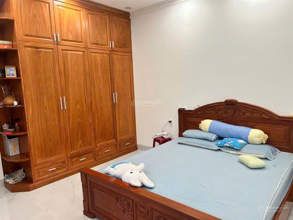 Biệt thự mini, hẻm thông 8m, dương quảng hàm phường 5, diện tích 7x20m, 3 lầu, 5pn, 6wc, 30 triệu