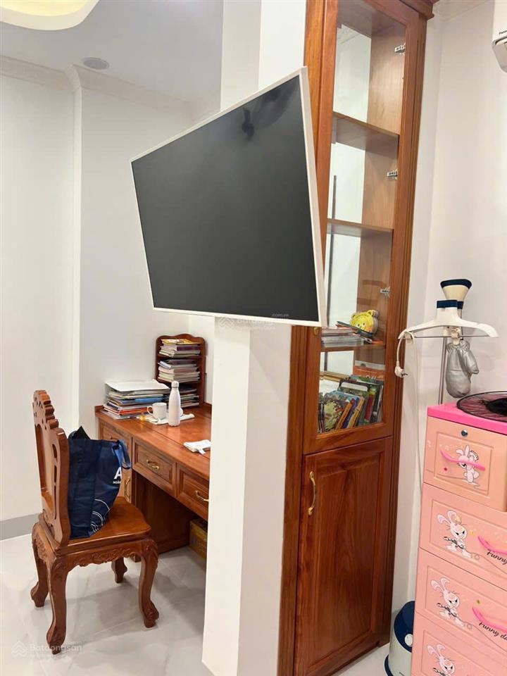 Biệt thự mini, hẻm thông 8m, dương quảng hàm phường 5, diện tích 7x20m, 3 lầu, 5pn, 6wc, 30 triệu