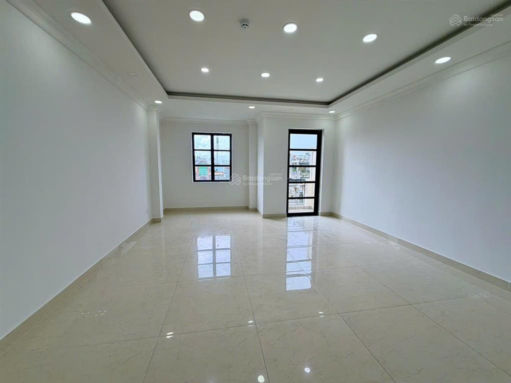 Cityland park hills mặt tiền nguyễn văn lượng p10 diện tích 10x20m 4 lầu thang máy