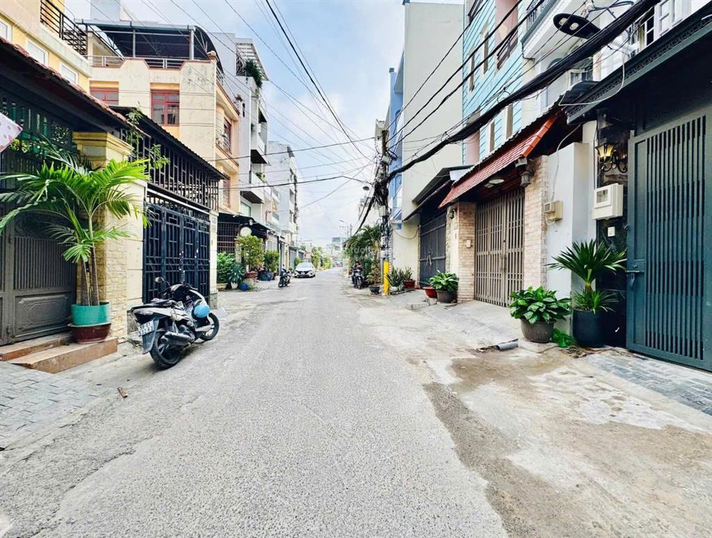 Nhà full nội thấthẻm 8mphan huy ích p12 dt4x17m có thang máy5 lầu 5pn 7wc 30 triệu
