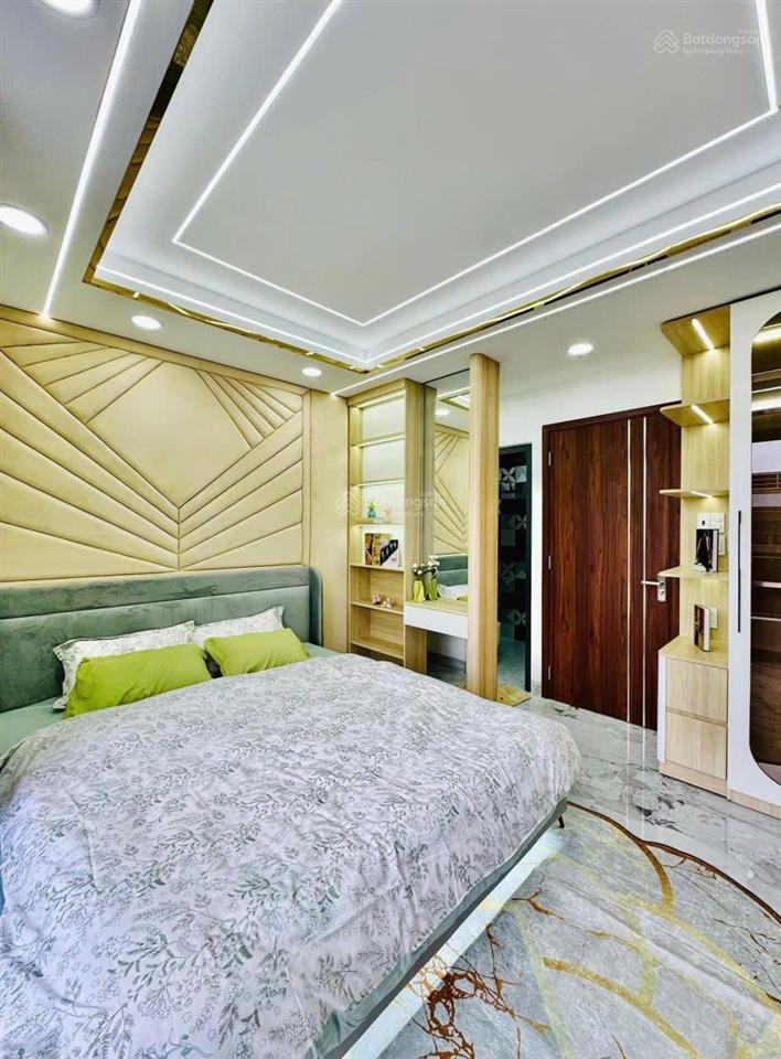 Nhà full nội thấthẻm 8mphan huy ích p12 dt4x17m có thang máy5 lầu 5pn 7wc 30 triệu