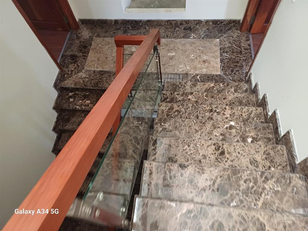 Biệt thự cityland garden hills phường 5  dt 6x20m  hầm  4 lầu  5 phòng  5 wc  40 triệu/tháng