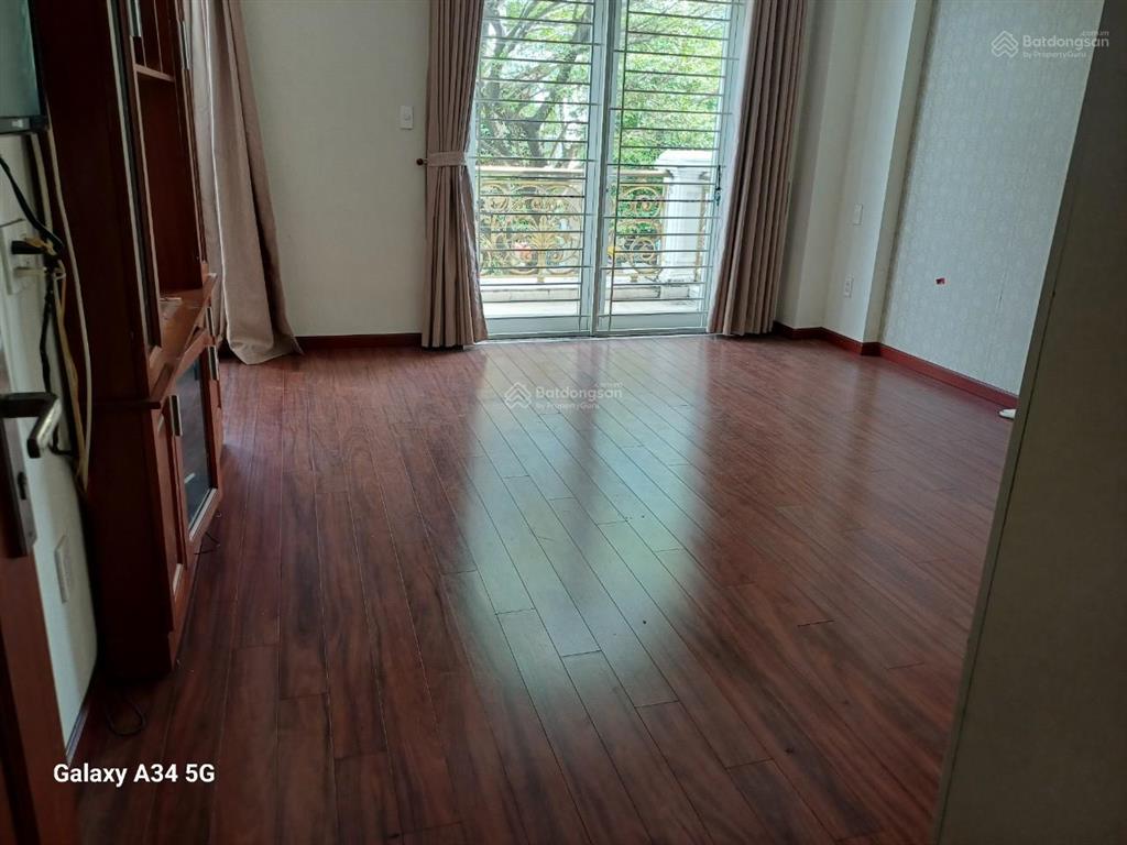 Biệt thự cityland garden hills phường 5  dt 6x20m  hầm  4 lầu  5 phòng  5 wc  40 triệu/tháng