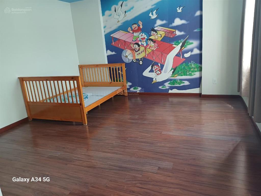 Biệt thự cityland garden hills phường 5  dt 6x20m  hầm  4 lầu  5 phòng  5 wc  40 triệu/tháng