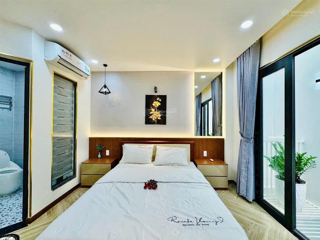 Căn siêu phẩm khu đồng bộ, full nội thất, nguyễn tư giản p12, có thang máy, 4x20m, 5 lầu, 5pn, 6wc