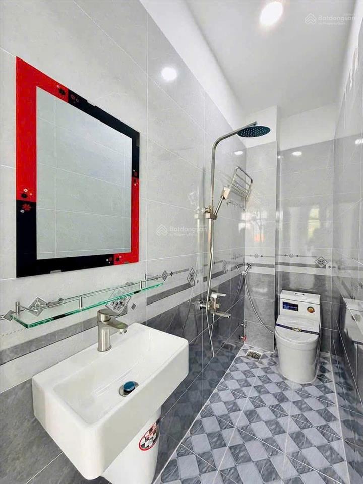 Nhà mặt tiền phạm văn chiêu, phường 14 gò vấp. diện tích 4m x 22m. 3 lầu. 5pn. 6wc. 25 triệu