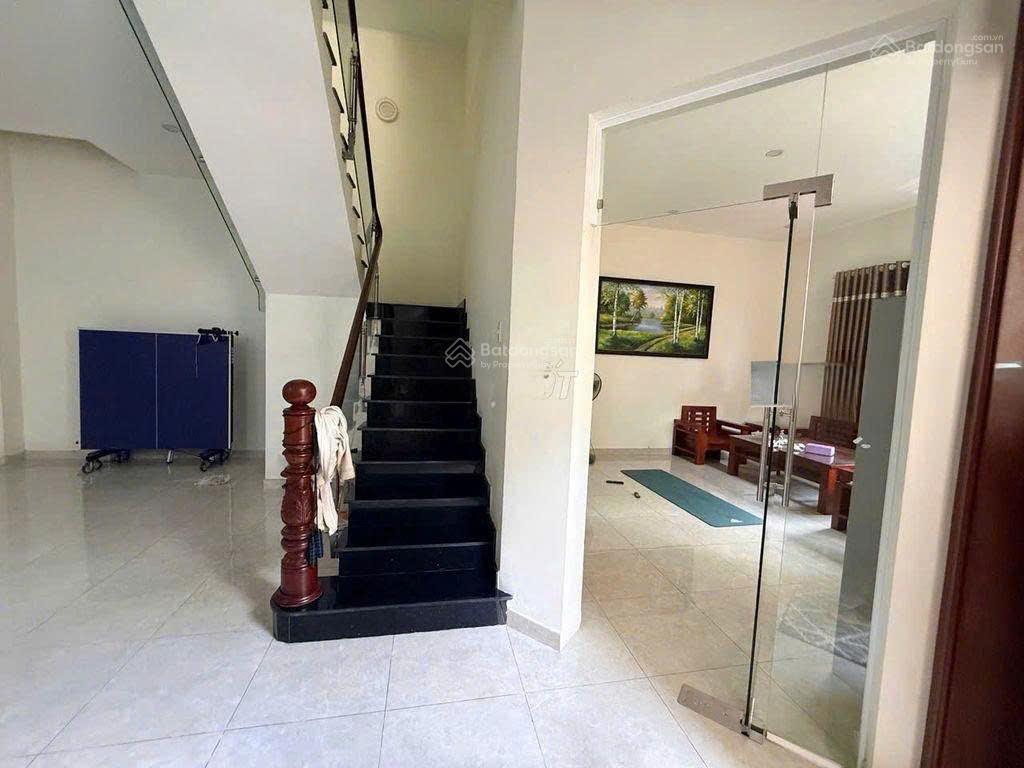 Biệt thựhẻm 7mquang trung p10diện tích 15m x 17m 3 lầu5 phòng ngủ5wc=36 triệu