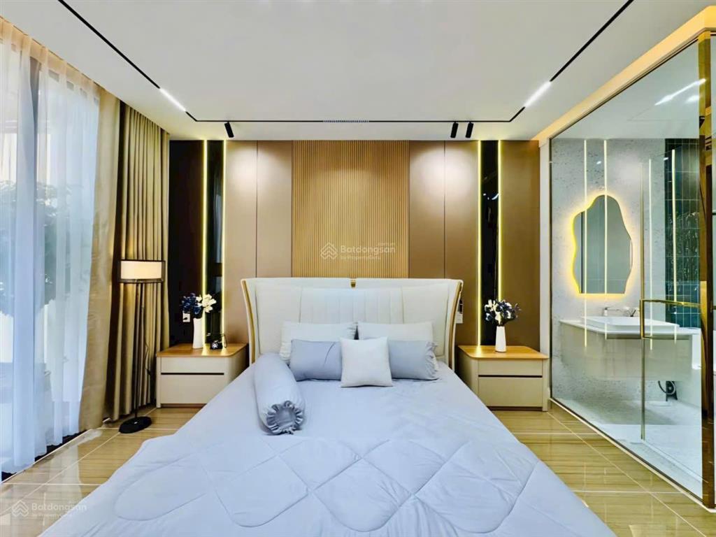 Cho thuê nhà full nội thất hẻm 7m thông phạm văn chiêu p94x15m4 lầu5pn4wc==19 triệu/tháng