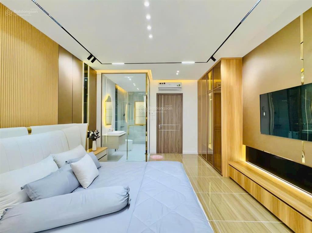Cho thuê nhà full nội thất hẻm 7m thông phạm văn chiêu p94x15m4 lầu5pn4wc==19 triệu/tháng