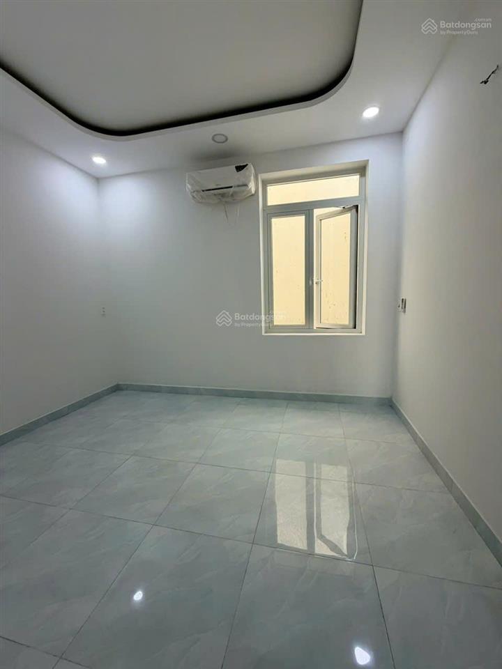 Cho thuê nhà mặt tiền lê văn thọ phường 9 gò vấp  diện tích 4x20m trệt  4 lầu  6pn  4wc=30tr