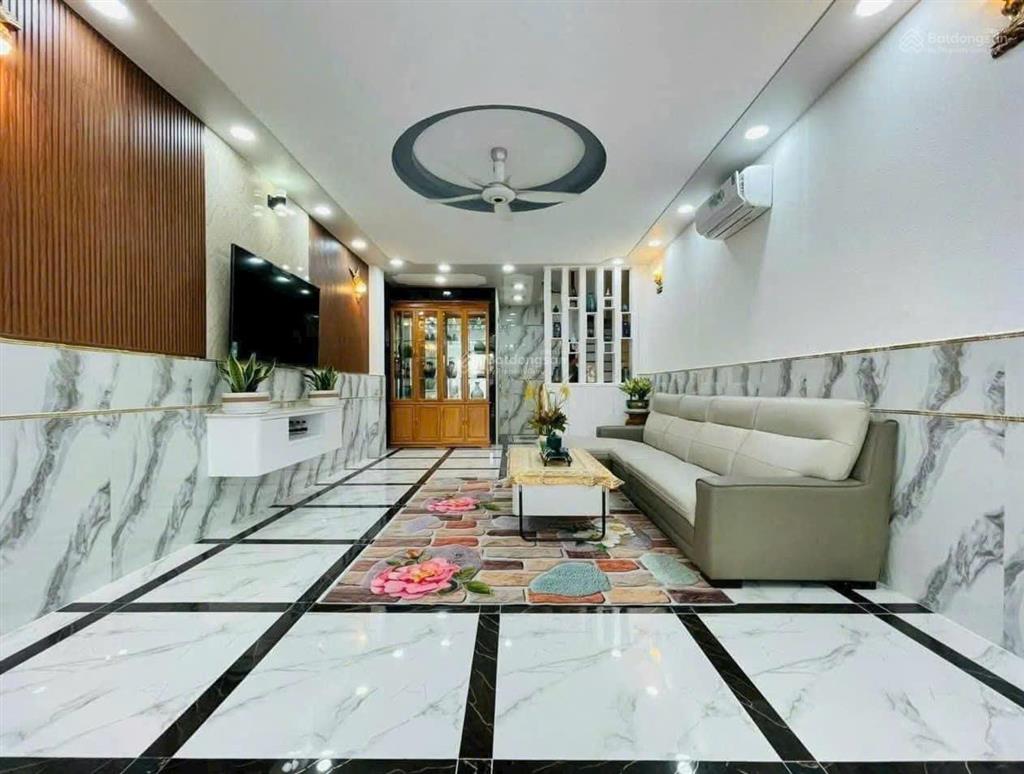 Nhà full nội thấtmặt tiền đường số 4 lê văn thọp16diện tích5x16m có thang máy5 lầu25 triệu