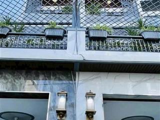 Nhà full nội thấtmặt tiền đường số 4 lê văn thọp16diện tích5x16m có thang máy5 lầu25 triệu