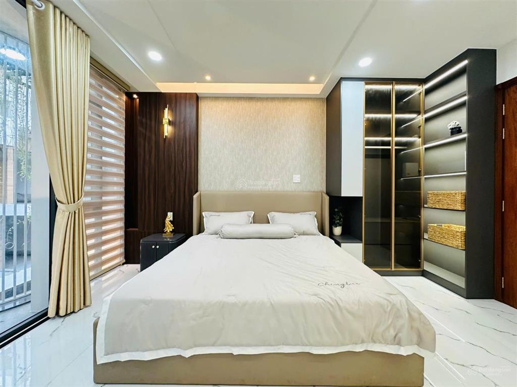 Nhà full nội thất khu cao cấp, nguyễn tư giản p12 dt 4x20m 4 lầu, thang máy, 5pn 7wc=28 triệu