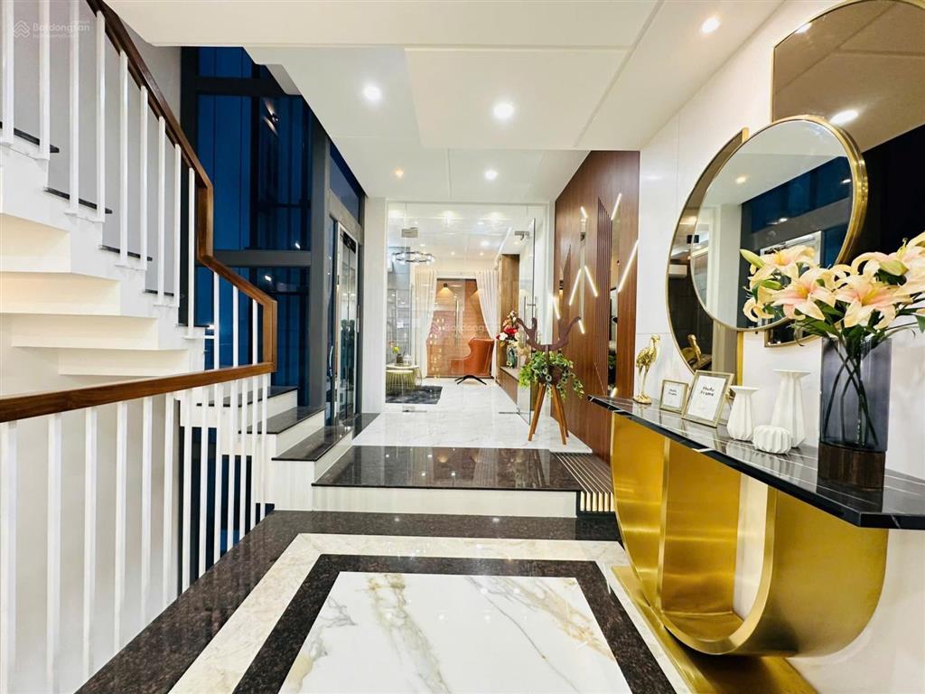 Nhà full nội thất khu cao cấp, nguyễn tư giản p12 dt 4x20m 4 lầu, thang máy, 5pn 7wc=28 triệu