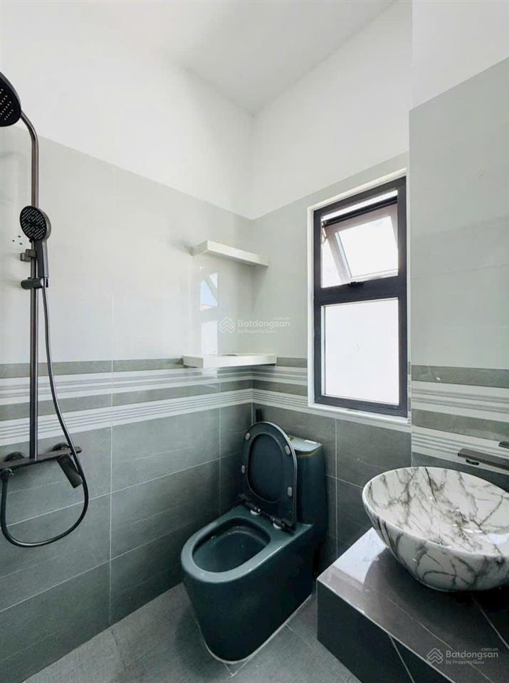Căn góc full nội thất hẻm xe hơi thống nhất p15diện tích4x13m.3 lầu 5 phòng 5wc15 triệu