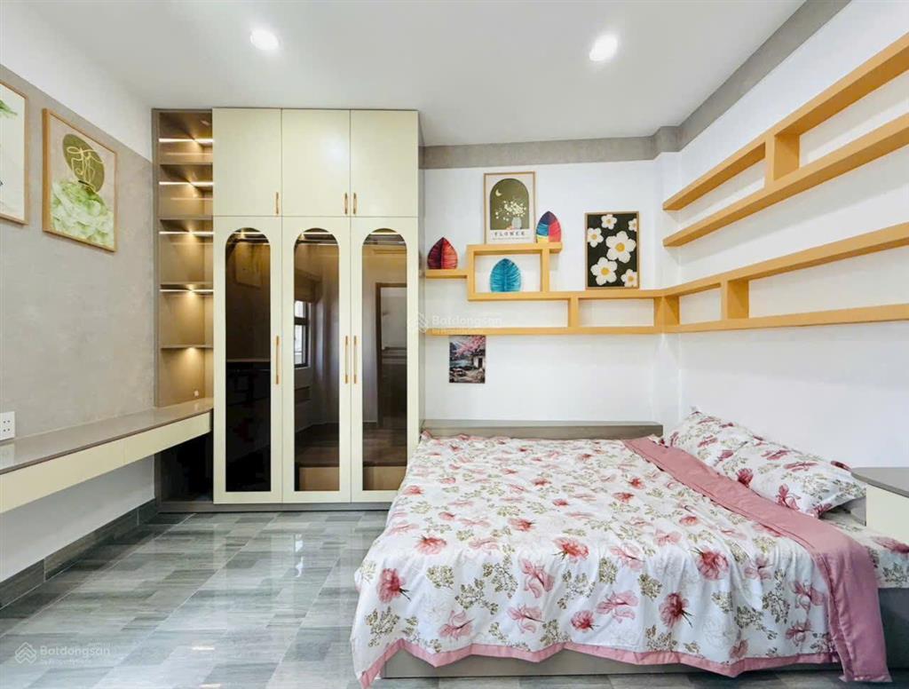 Căn góc full nội thất hẻm xe hơi thống nhất p15diện tích4x13m.3 lầu 5 phòng 5wc15 triệu
