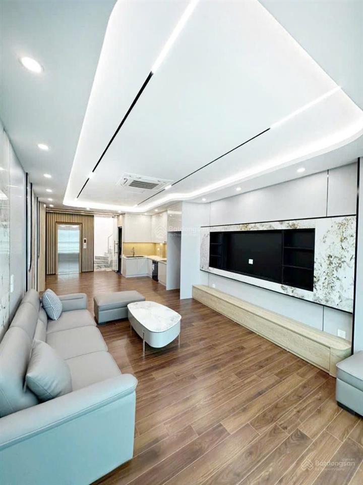 58 m2 7 tầng mt 4,3 m. thang máy. gara 2 ô tô. đường trước nhà ô tô tránh 3 gác