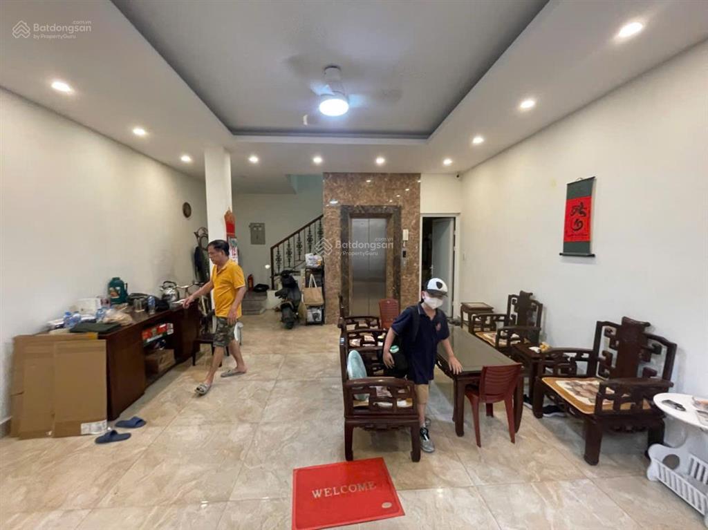53 m 5 tầng mt 5,9 m . nguyễn văn cừ , bồ đề . thang máy , ô tô vào nhà