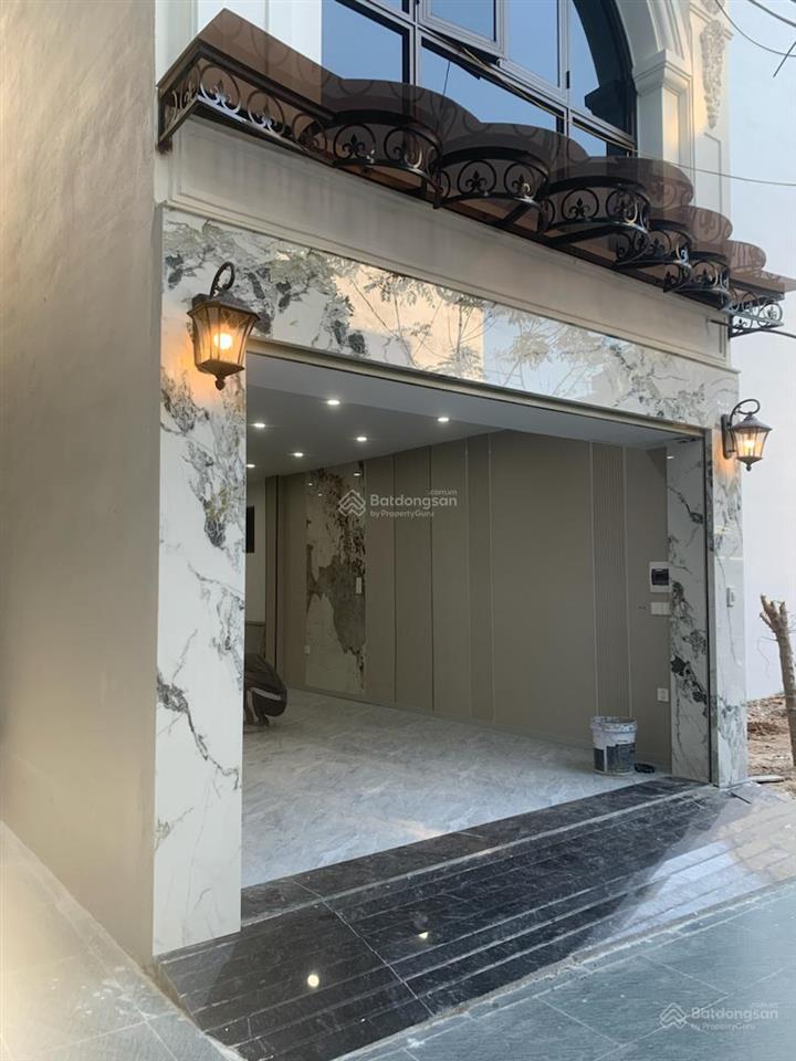 42m2 6 tầng mt 4,1m. nhà mới, thang máy, 7 chỗ vào nhà