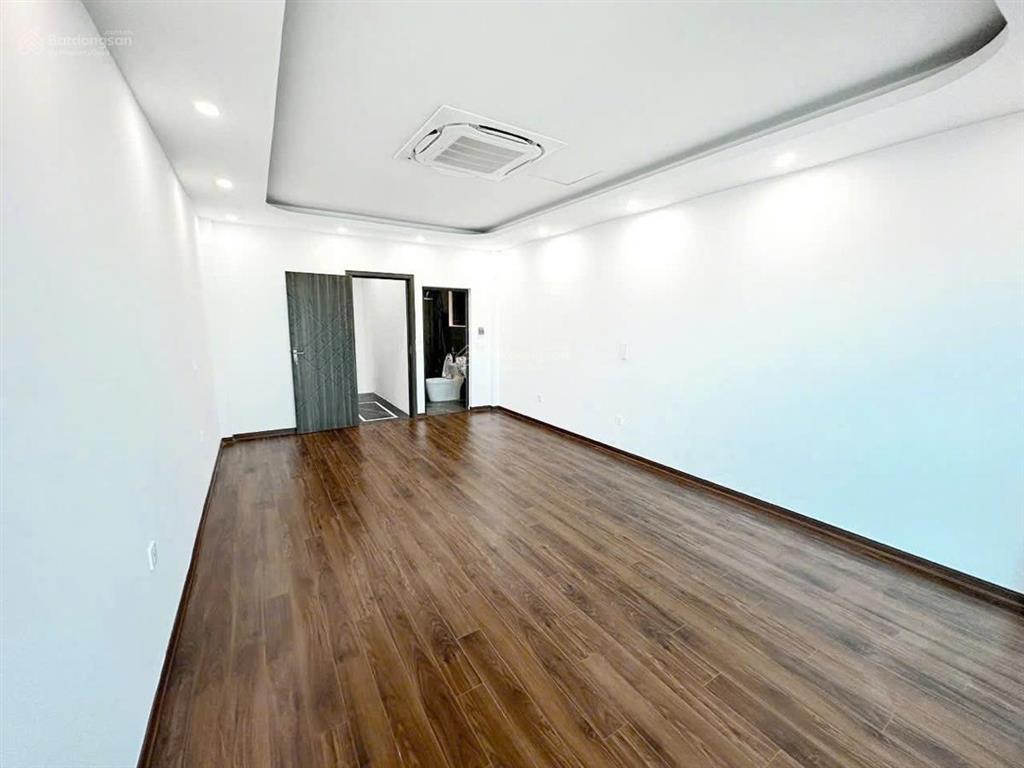 42m2 6 tầng mt 4,1m. nhà mới, thang máy, 7 chỗ vào nhà