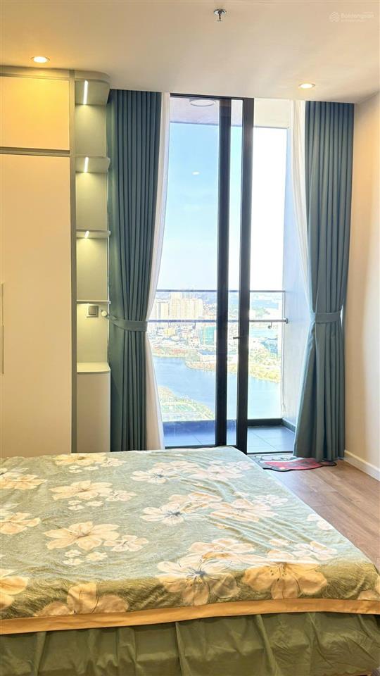 Chính chủ cần chuyển nhượng căn hộ studio + sofa bed | 41,62m | tầng cao view pháo hoa