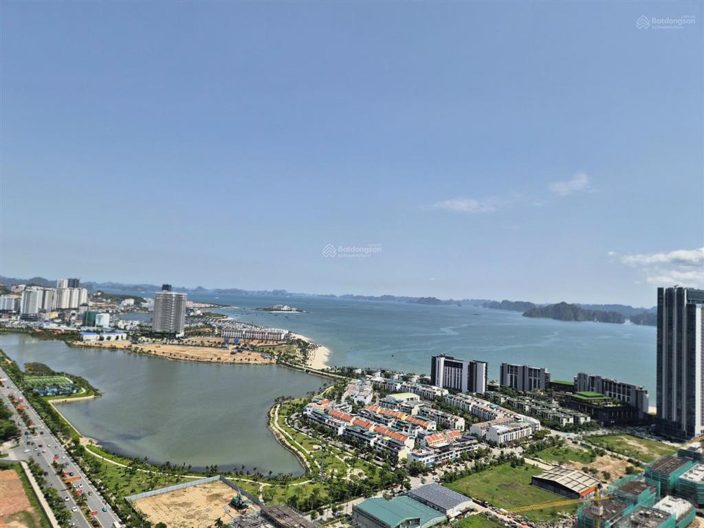 Chính chủ cần chuyển nhượng căn hộ studio + sofa bed | 41,62m | tầng cao view pháo hoa